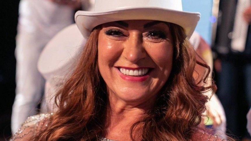 Мать футболиста Неймара бросила молодого ухажера, узнав о его романах с мужчинами - 5-tv.ru - Франция - Бразилия