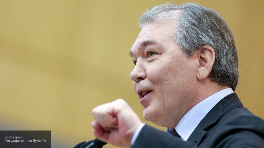 Леонид Калашников - В.И.Ленин - Депутат от КПРФ Калашников сообщил о госпитализации с коронавирусом - polit.info - Россия