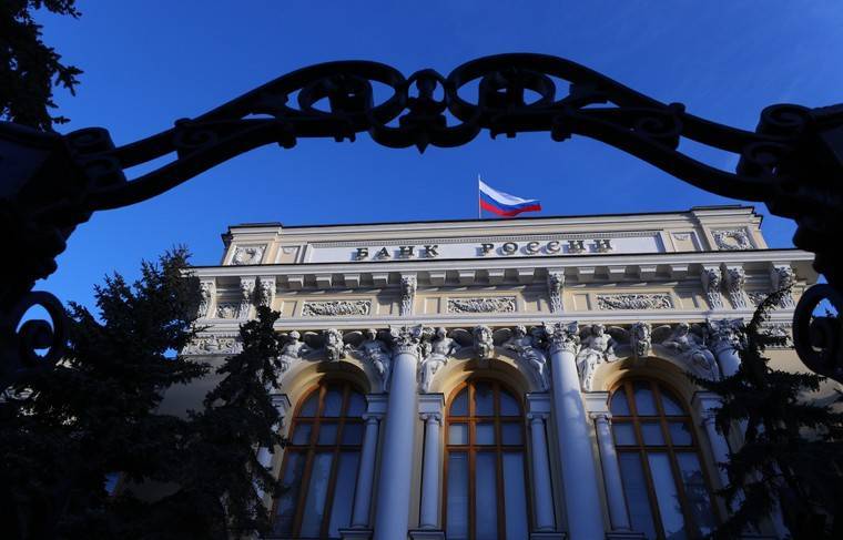 Большинство банков не снизило ставки вслед за ЦБ - news.ru