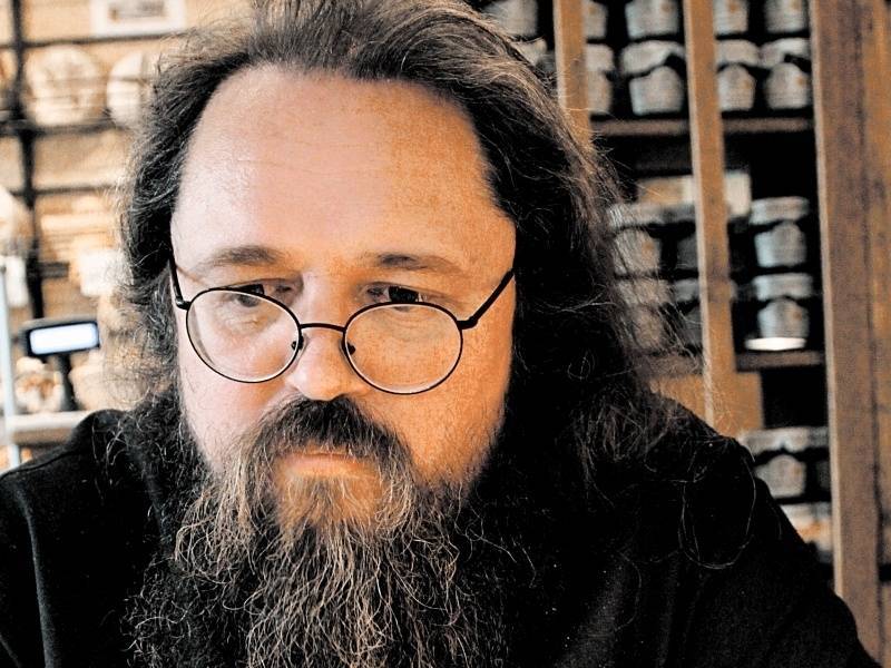Владимир Путин - Иосиф Сталин - Андрей Кураев - Леонид Калинин - "Это, кстати, явка в Гаагу с повинной": диакон Кураев о мозаике храма Минобороны - sobesednik.ru - Гаага