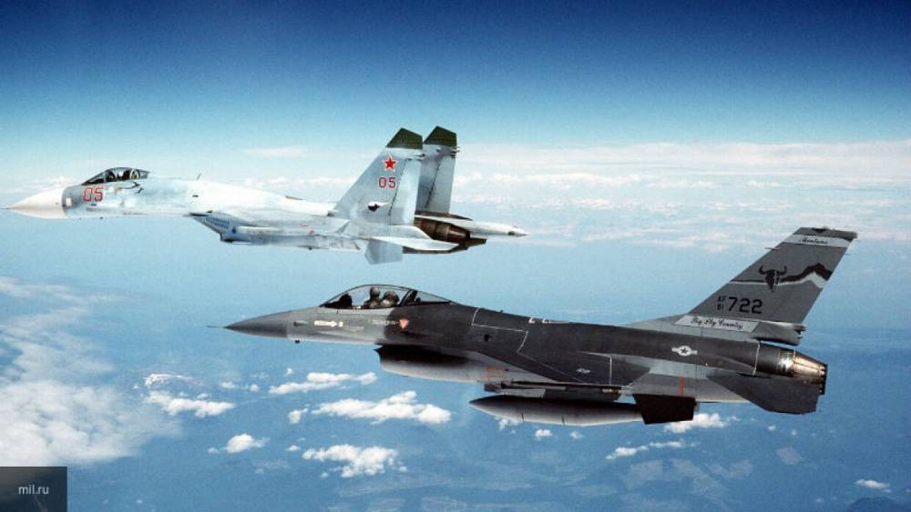 Мария Базарева - Кадры сопровождения бельгийского F-16 российскими Су-27 появились в Сети - nation-news.ru - Россия - Сирия