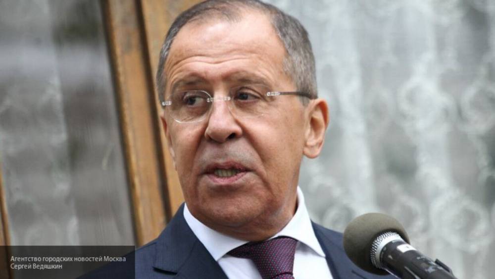 Сергей Лавров - Лавров заявил, что главную роль в борьбе с COVID-19 взяли на себя национальные государства - polit.info - Россия