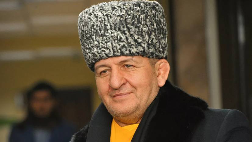 Хабиб Нурмагомедов - Абдулманап Нурмагомедов - Шамиль Завуров - Рамазан Рабаданов - У Адбулманапа Нурмагомедова пока не подтверждён коронавирус - russian.rt.com - Россия - Махачкала