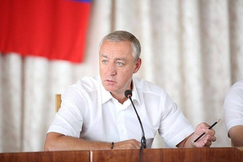 Олег Бондаренко - Экс-главу Пятигорска Травнева задержали по делу о превышении полномочий - theins.ru - Ставрополье - Пятигорск - окр. Скфо