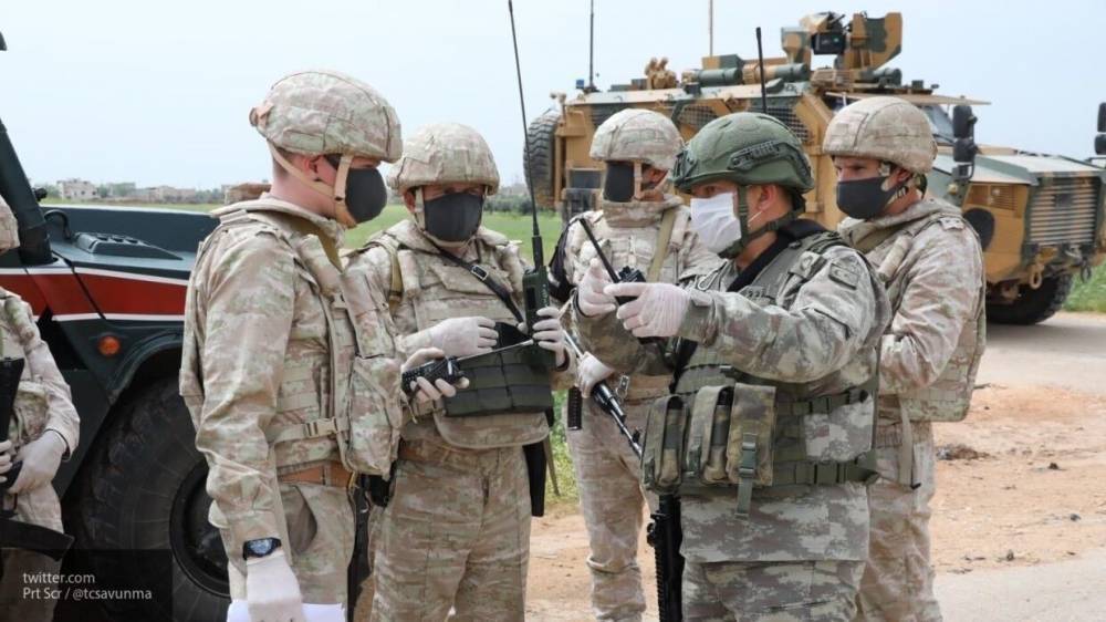 Военный штаб боевиков обстреляли неизвестные в сирийском Идлибе - politros.com - Сирия - Турция - Идлиб