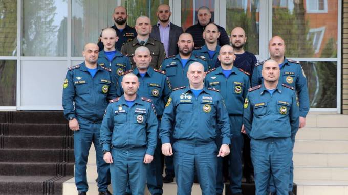 Рамзан Кадыров - В Чечне вслед за Кадыровым весь состав МЧС побрился налысо - piter.tv - респ. Чечня