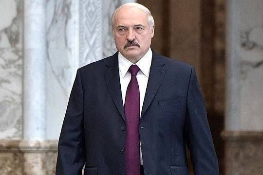 Александр Лукашенко - Лукашенко в очередной раз высказался против остановки экономики на фоне COVID-19 - versia.ru - Белоруссия - район Наровлянский