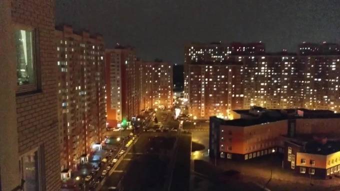 Андрей Воробьев - В Подмосковье местные жители пожаловались на шумную вечеринку посреди улицы - piter.tv - Московская обл.