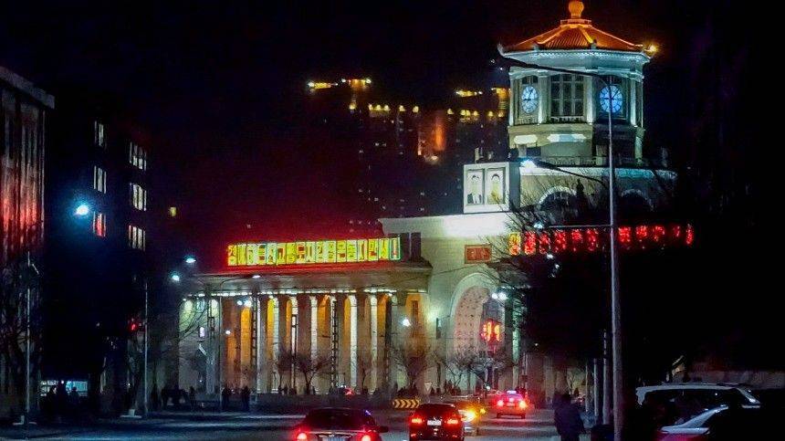 Ким Ченын - Сообщения о панике и вертолетах в небе Пхеньяна опровергли - 5-tv.ru - КНДР - Washington - Пхеньян