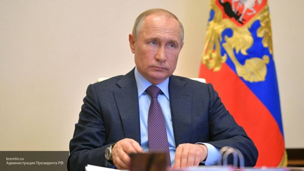 Владимир Путин - Дмитрий Песков - Олег Кувшинников - Кувшинников считает, что Путин продлит нерабочие дни в РФ до 11 мая - inforeactor.ru - Россия - Вологодская обл.
