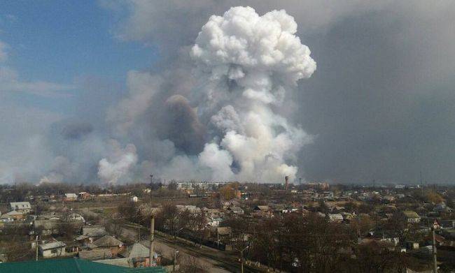 Давид Арахамия - Сергей Рахманин - Взрыв арсенала в Балаклее устроили сами украинские военные — комиссия Рады - eadaily.com - Украина - Луганская обл. - Кривой Рог - Харьковская обл. - Черниговская обл. - Днепропетровская обл. - Винницкая обл.