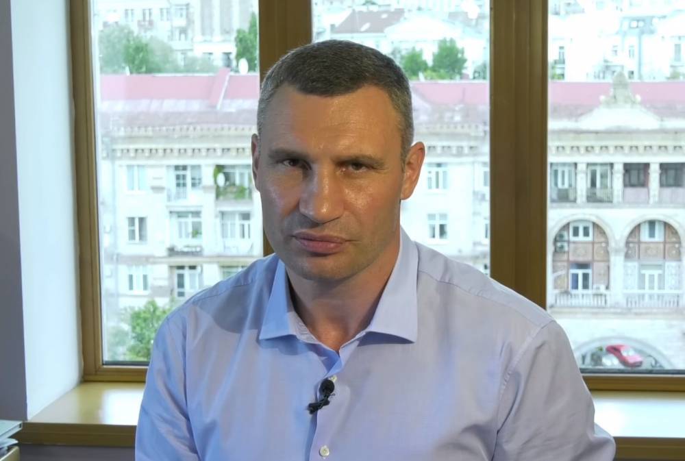 Виталий Кличко - Кличко прокомментировал нападение его заместителя на полицейских - vm.ru - Киев - Киев