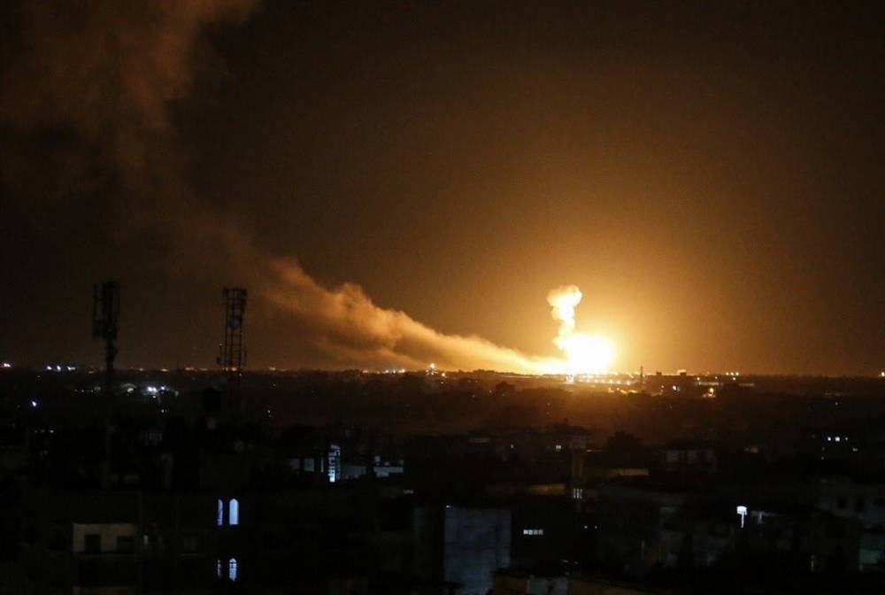 В Сирии сообщили об израильском ударе по Дамаску - newsland.com - Сирия - Дамаск - Израиль - Ливан