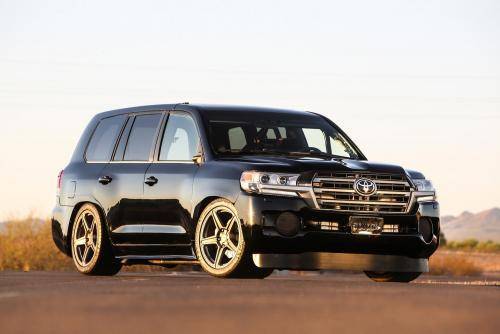«Крузак» с динамикой гиперкара: Что из себя представляет 2000-сильный Toyota Land Speed Cruiser? - vistanews.ru
