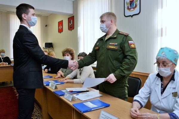 В Комитете солдатских матерей рассказали о проблемах во время весеннего призыва - govoritmoskva.ru - Москва - Россия