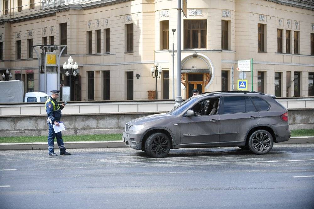 Эдуард Лысенко - Отправляющимся в регионы москвичам посоветовали узнать правила въезда - vm.ru - Москва - Россия