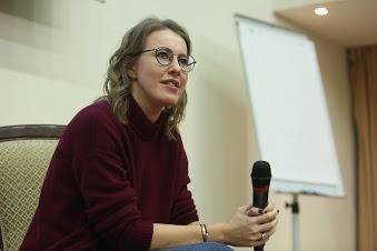 Ксения Собчак - Дмитрий Патрушев - «Ведомости»: компанию Собчак включили в число системообразующих по просьбе ее матери - znak.com