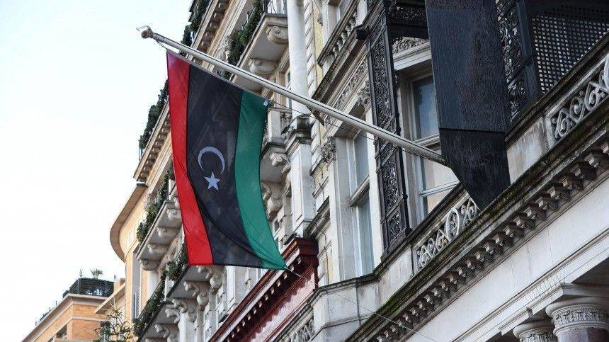 Муаммар Каддафи - Хафтар объявил о переходе власти в Ливии к военным - 5-tv.ru - Ливия - Триполи - Триполи