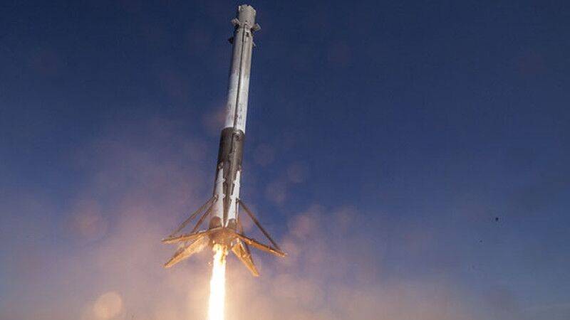Илон Маск - SpaceX запланировала очередной запуск спутников Starlink на орбиту 7 мая - inforeactor.ru