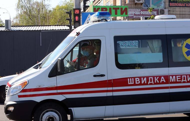 На Украине число заражённых COVID-19 за сутки увеличилось на 401 человека - news.ru - Украина - Киев - Черновицкая обл.