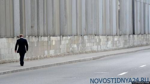 Владимир Путин - Дмитрий Песков - Евгений Зиничев - Станислав Белковский - Борис Вишневский - Раньше Путина вас не выпустят - novostidnya24.ru - Россия - Санкт-Петербург