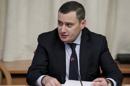 Александр Хинштейн - В России чиновников решили наказывать за хамство - lenta.ru - Россия