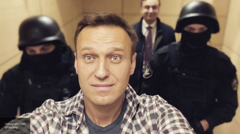 Алексей Навальный - Редакция ФАН направила запрос о проверке Навального на призыв к экстремизму в ФСБ - nation-news.ru - Москва - Россия