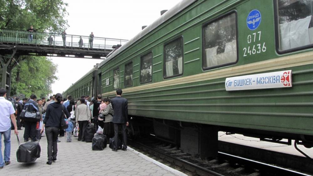 Политолог: Бишкек не хочет возвращения своих мигрантов из России - profile.ru - Россия - Новосибирск - Киргизия - Бишкек