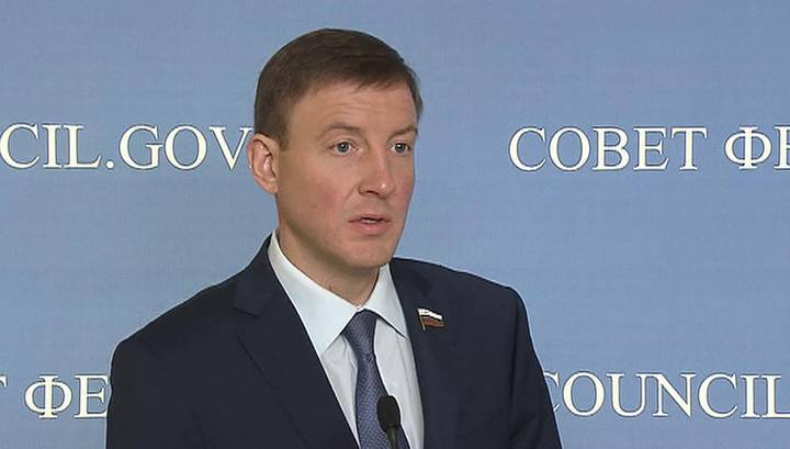 Дмитрий Медведев - Андрей Турчак - Турчак: партвзносы единороссов пойдут на врачей и школьников - vesti.ru - Россия