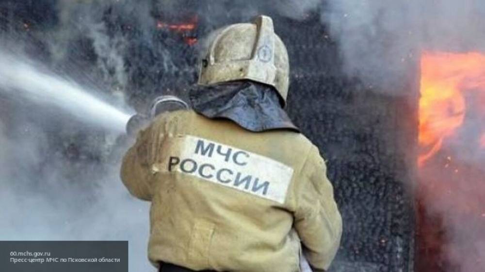 Два вертолета тушат загоревшийся в Подольске склад - nation-news.ru - Подольск