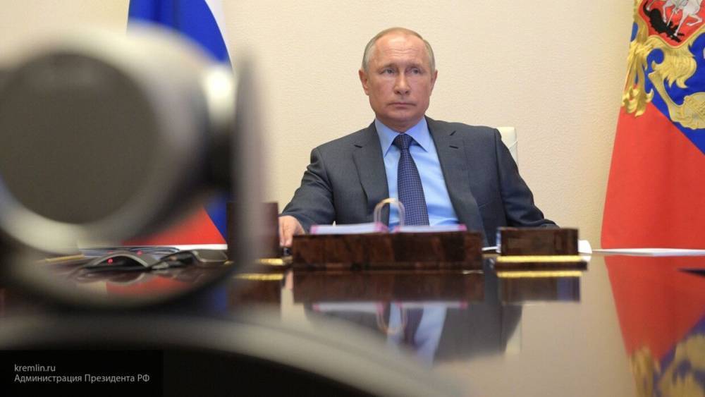 Владимир Путин - Путин: пик распространения коронавируса в России еще не пройден - polit.info - Россия