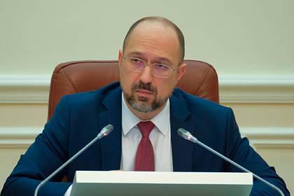 Денис Шмыгаль - Премьер Украины назвал три сценария жизни при коронавирусе - lenta.ru - Украина - Турция - Швеция - Сингапур