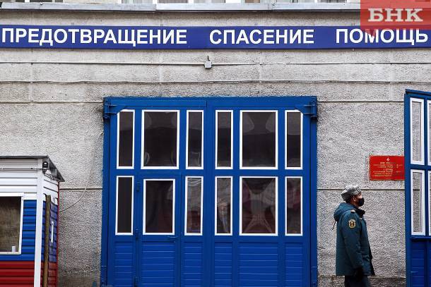 Виктор Бобыря - Как дезинфицируют сыктывкарские улицы - bnkomi.ru - респ. Коми - Сыктывкар