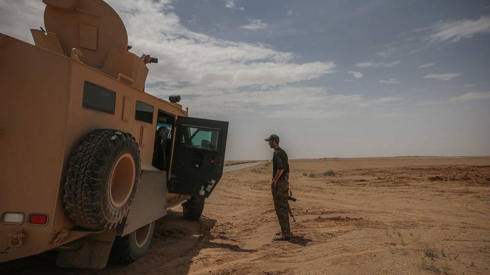 Борис Рожин - Коалиция США направила военный конвой из Ирака на базу боевиков SDF в Сирии - politexpert.net - США - Сирия - Ирак - Камышлы
