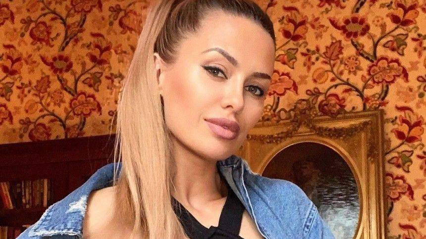 Виктория Боня - «Что я вижу?» — Виктория Боня пожаловалась на жировые складки на своем теле - 5-tv.ru