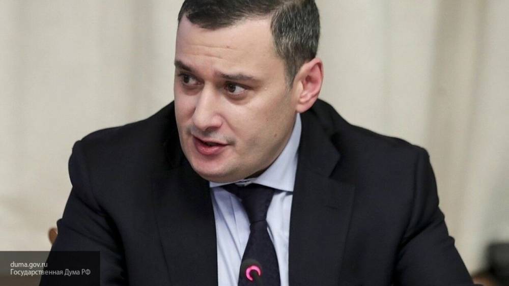 Александр Хинштейн - Депутат ГД предложил повысить штрафы за оскорбления для граждан и юрлиц - polit.info - Россия