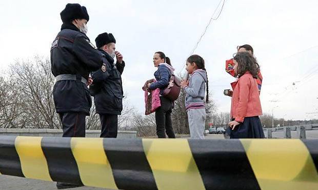 Москвичи стали активно доносить в полицию на нарушителей режима самоизоляции - og.ru - Москва