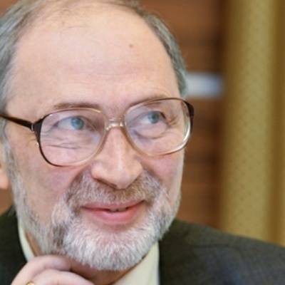 Роман Вильфанд - Риски лесных пожаров в России увеличило "обезвоживание" почвы - radiomayak.ru - Россия