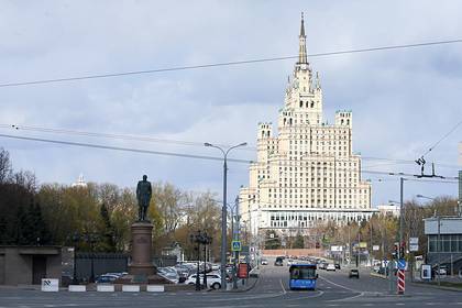 Москвичи кинулись продавать квартиры - lenta.ru - Москва - Московская обл.