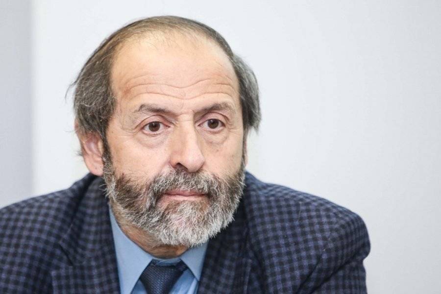 Путин: денег не будет, но вы держитесь и дальше - newsland.com