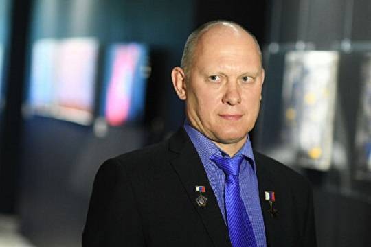 Олег Артемьев - Депутат МГД счёл вполне разумными меры ограничения в столице в связи с коронавирусом - versia.ru - Москва - Россия