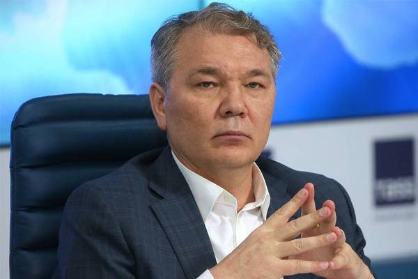 Леонид Калашников - Дмитрий Новиков - Заразившийся коронавирусом депутат Госдумы Леонид Калашников рассказал о самочувствии - govoritmoskva.ru - Москва - Россия