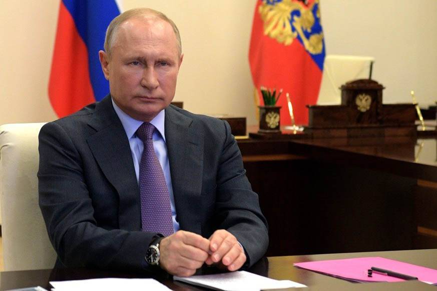 Владимир Путин - Дмитрий Песков - Александр Новак - Игорь Сечин - Алексей Миллер - Владимир Путин в среду проведет совещание по развитию энергетики - vm.ru - Россия