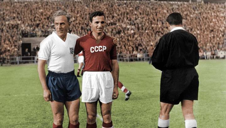 Лев Яшин - Никита Симонян - Английский фотохудожник раскрасил архивные фотографии сборной СССР - vesti.ru - Англия - Германия - Югославия