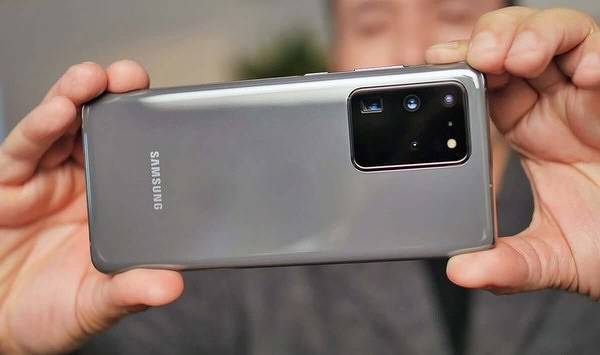 В самом дорогом флагмане Samsung саморазрушающаяся камера. Samsung отказывается ее менять по гарантии - cnews.ru