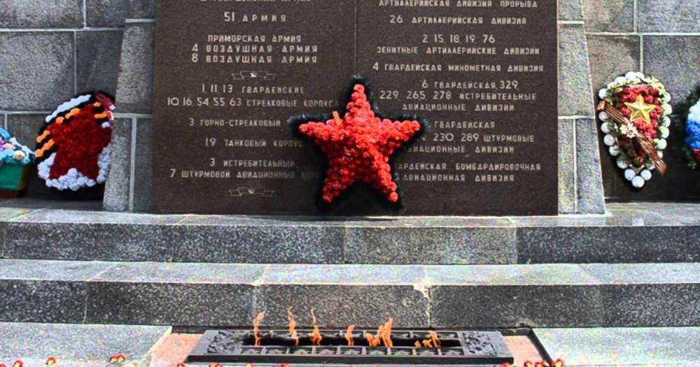В мемориале на Сапун-горе в Крыму вновь зажгут Вечный огонь к 9 мая - ren.tv - Россия - Крым - Севастополь