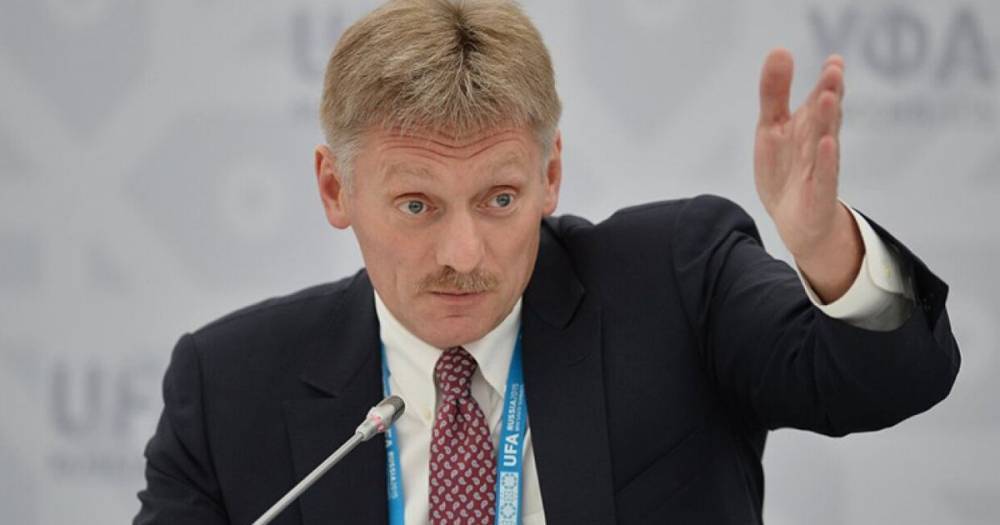 Дмитрий Песков - Песков сообщил, что предсказать дату окончания эпидемии в стране невозможно - readovka.news - Россия - Сингапур