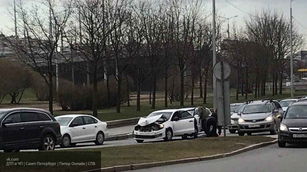 Три человека пострадали при столкновении двух легковушек в Воронеже - nation-news.ru - Россия - Воронеж - Новомосковск