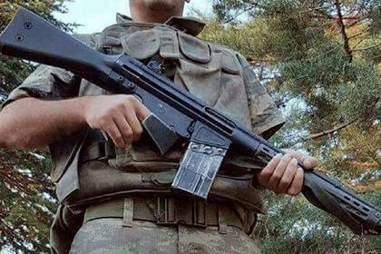 У турецких военных разглядели антисуицидальные винтовки - lenta.ru - Турция