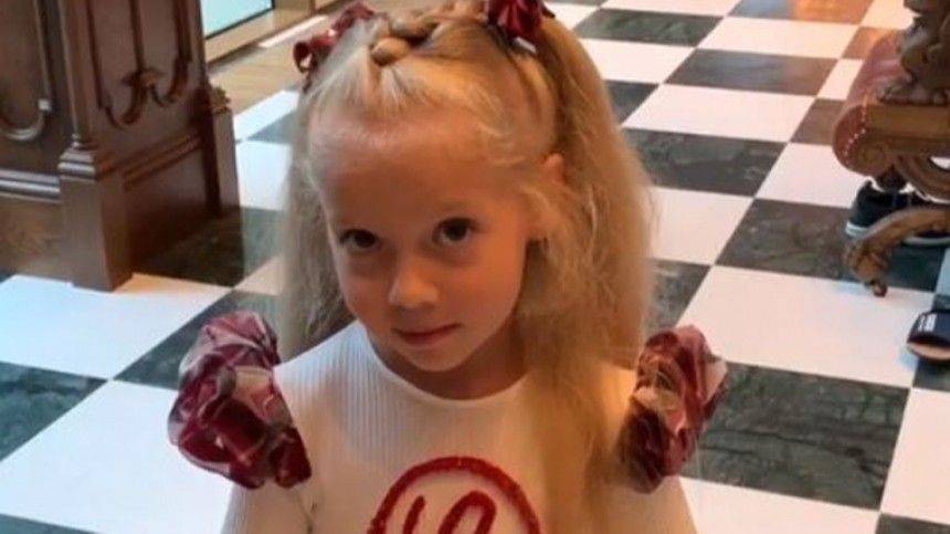 Алла Пугачева - Максим Галкин - «Какое богатство!» — дочь Галкина показала папе свои поделки - 5-tv.ru